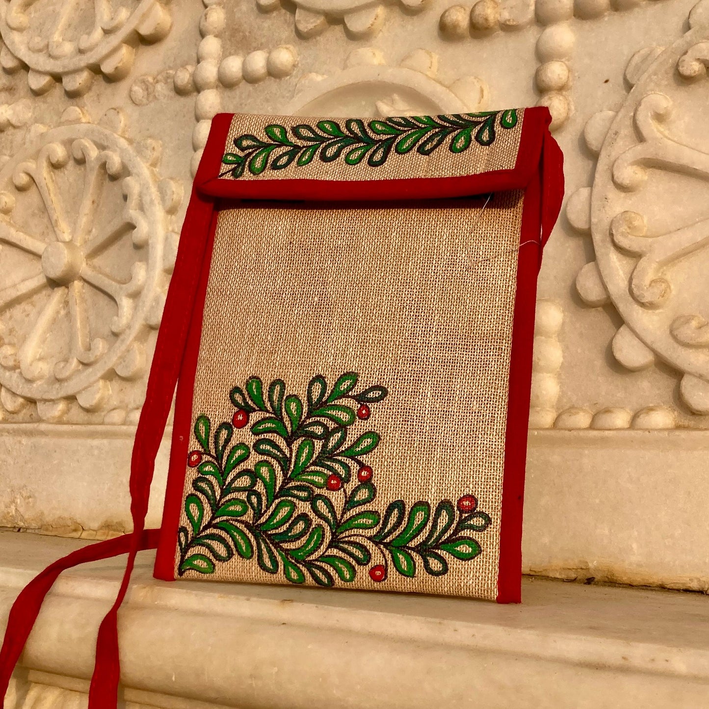 Handcrafted Madhubani jute Multicolor Handbag